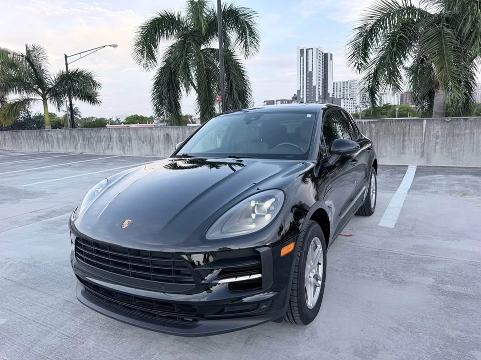 2020 Porsche Macan - Image 2 of 20