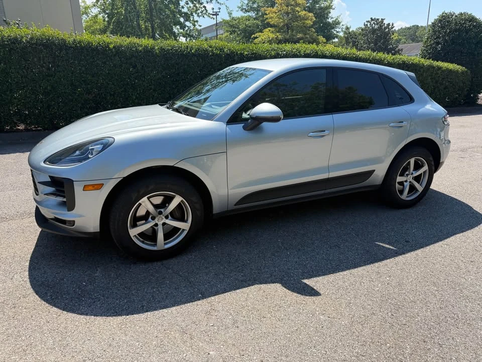 2020 Porsche Macan - Image 2 of 10