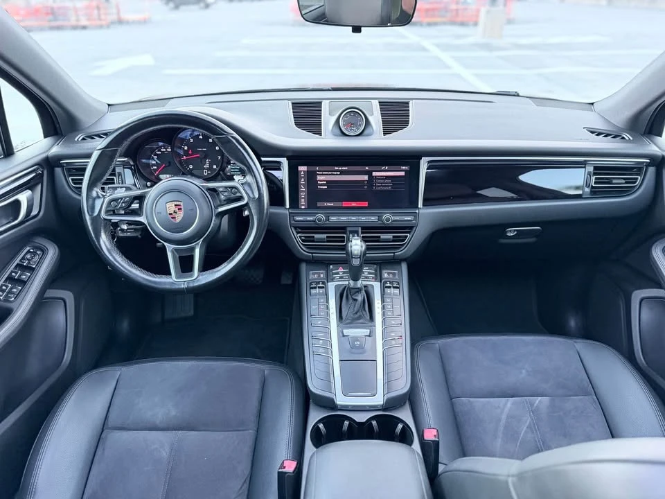 2020 Porsche Macan - Image 16 of 20
