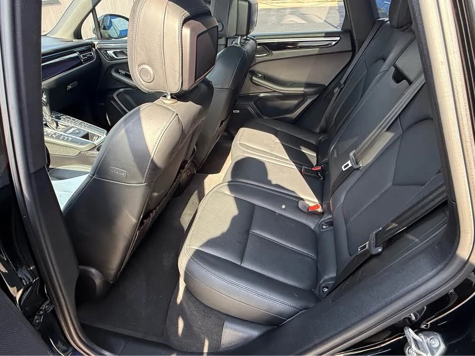 2020 Porsche Macan - Image 10 of 19