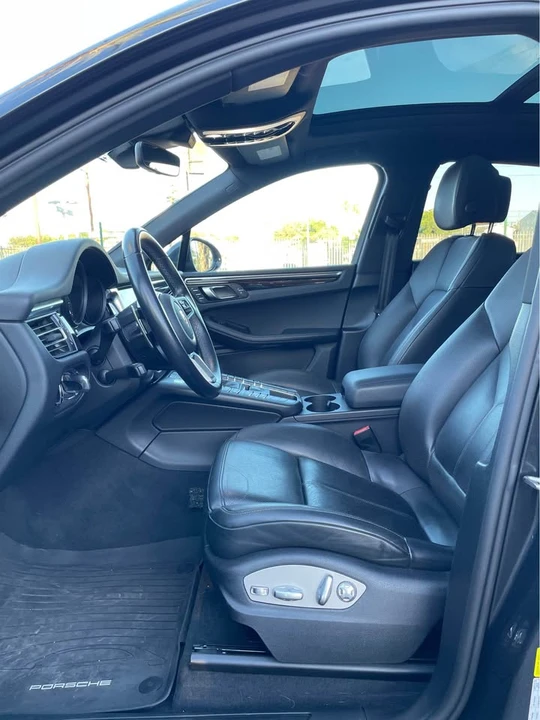 2020 Porsche Macan - Image 8 of 16