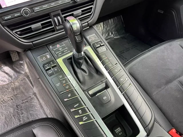 2020 Porsche Macan - Image 20 of 21