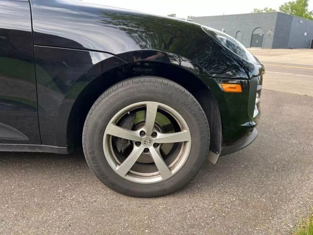 2020 Porsche Macan - Image 12 of 21