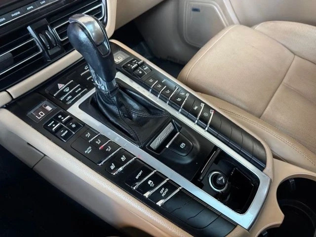 2020 Porsche Macan - Image 21 of 21