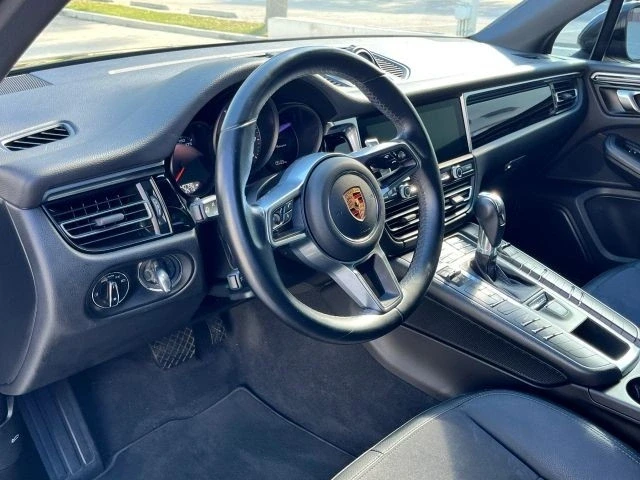 2020 Porsche Macan - Image 13 of 21