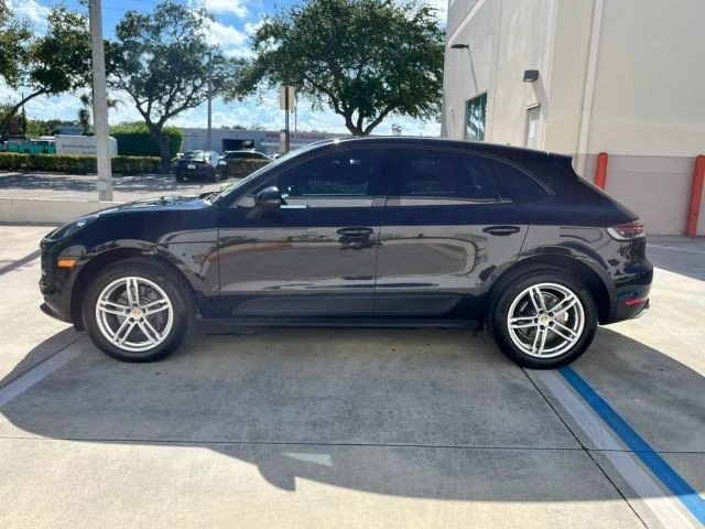 2020 Porsche Macan - Image 8 of 21