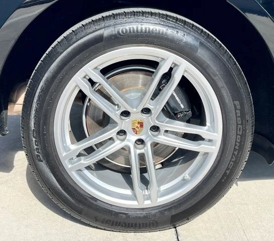 2020 Porsche Macan - Image 12 of 21