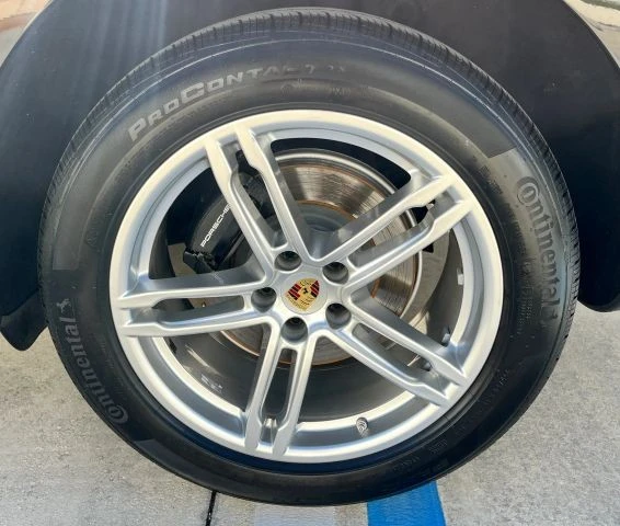2020 Porsche Macan - Image 10 of 21