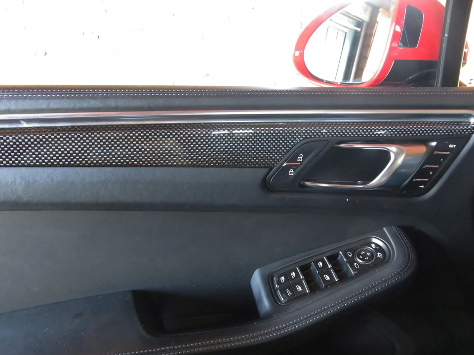 2020 Porsche Macan Turbo - Image 13 of 14