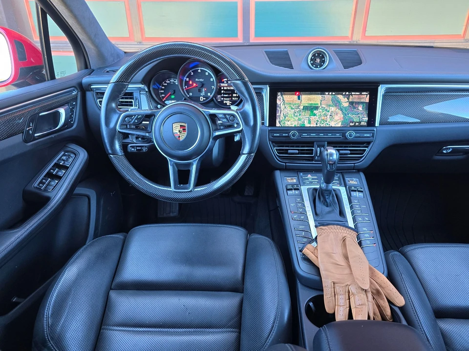 2020 Porsche Macan Turbo - Image 11 of 14