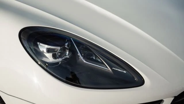 2020 Porsche Macan Turbo - Image 10 of 31