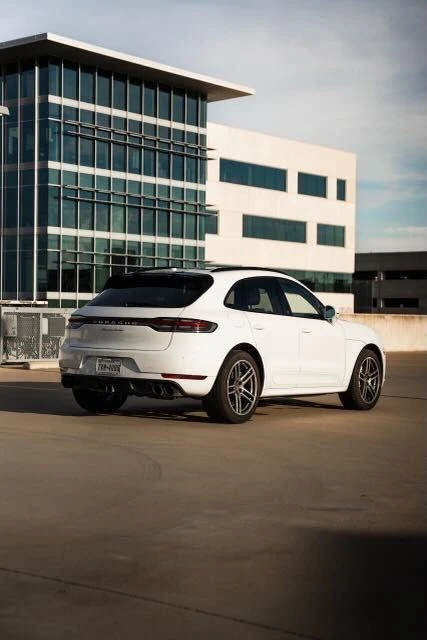 2020 Porsche Macan Turbo - Image 5 of 31