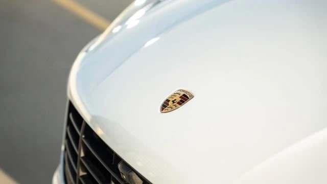 2020 Porsche Macan Turbo - Image 8 of 31