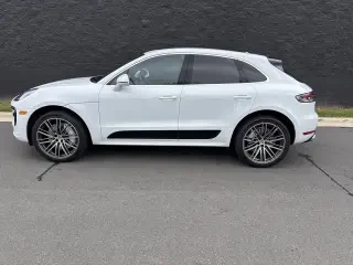 2020 Porsche Macan Turbo - Image 2 of 3