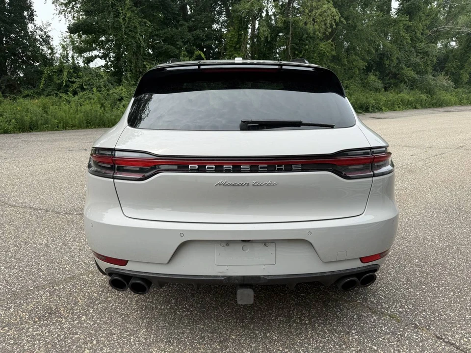 2020 Porsche Macan Turbo - Image 4 of 5