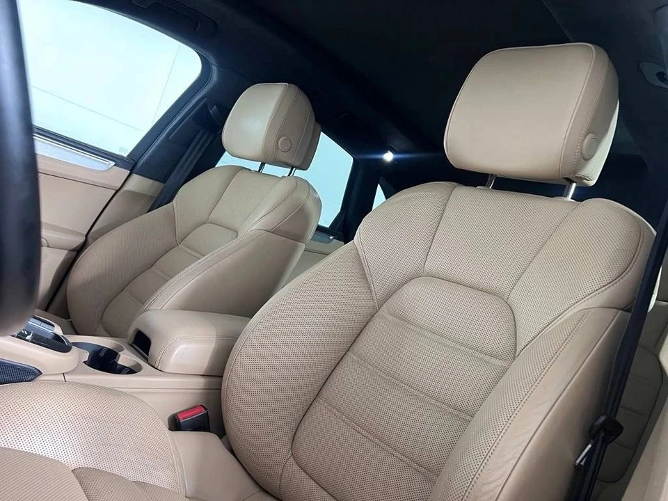 2020 Porsche Macan Turbo - Image 5 of 5