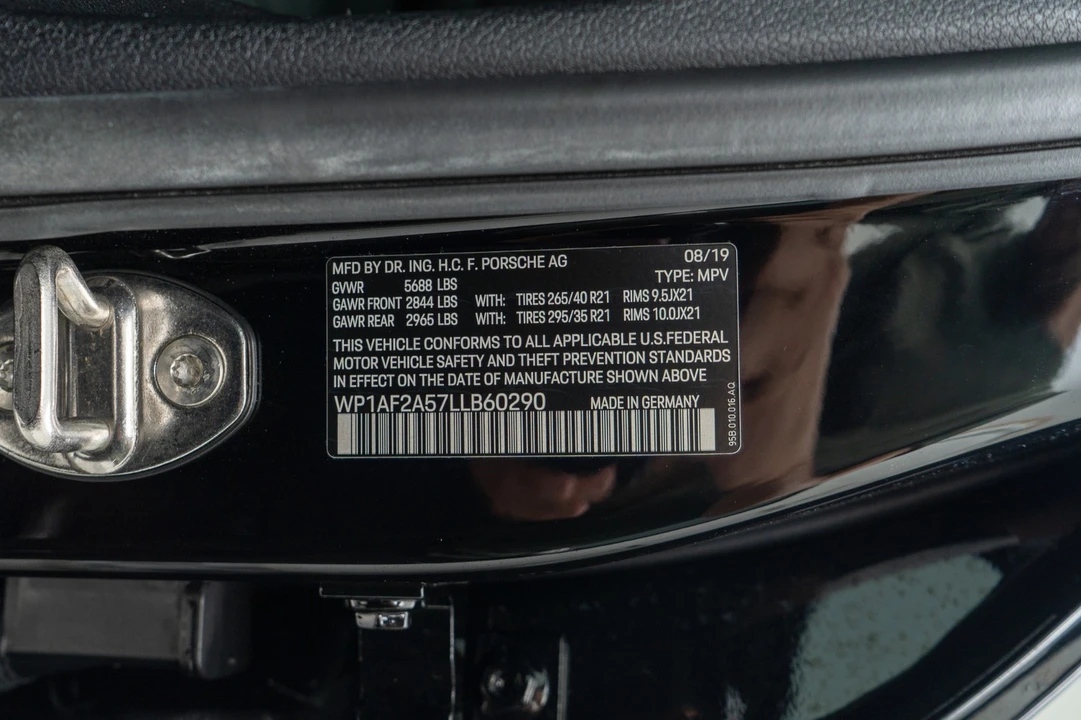 2020 Porsche Macan Turbo - Image 18 of 21