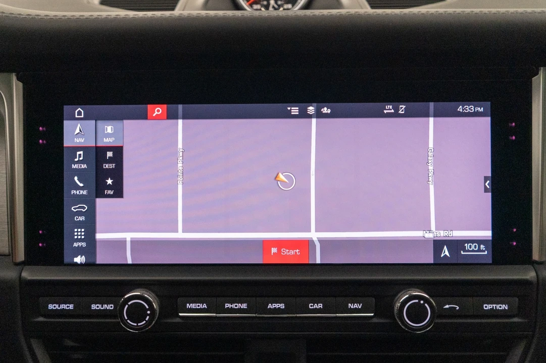 2020 Porsche Macan Turbo - Image 16 of 21