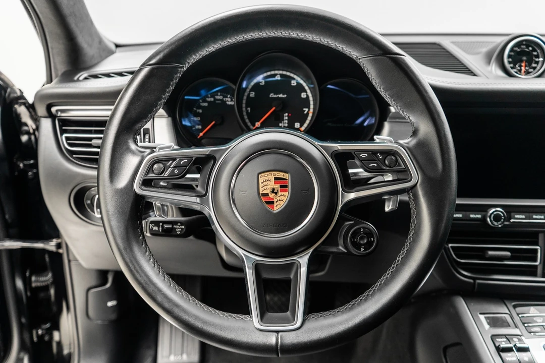 2020 Porsche Macan Turbo - Image 15 of 21