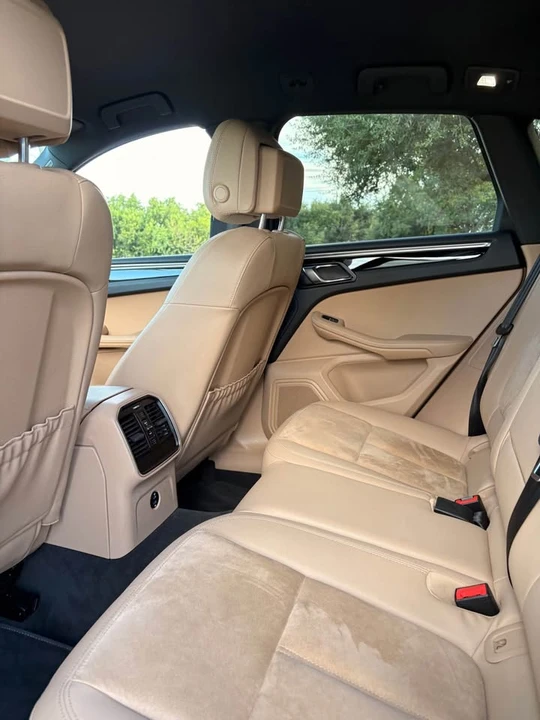 2020 Porsche Macan Turbo - Image 13 of 14