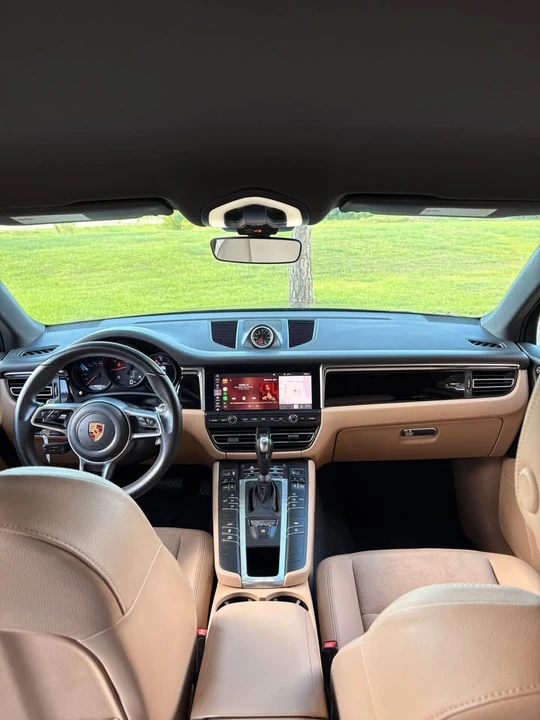 2020 Porsche Macan Turbo - Image 9 of 14