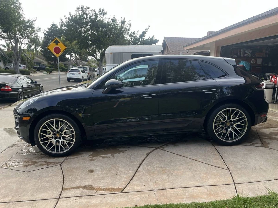2020 Porsche Macan Turbo - Image 7 of 24