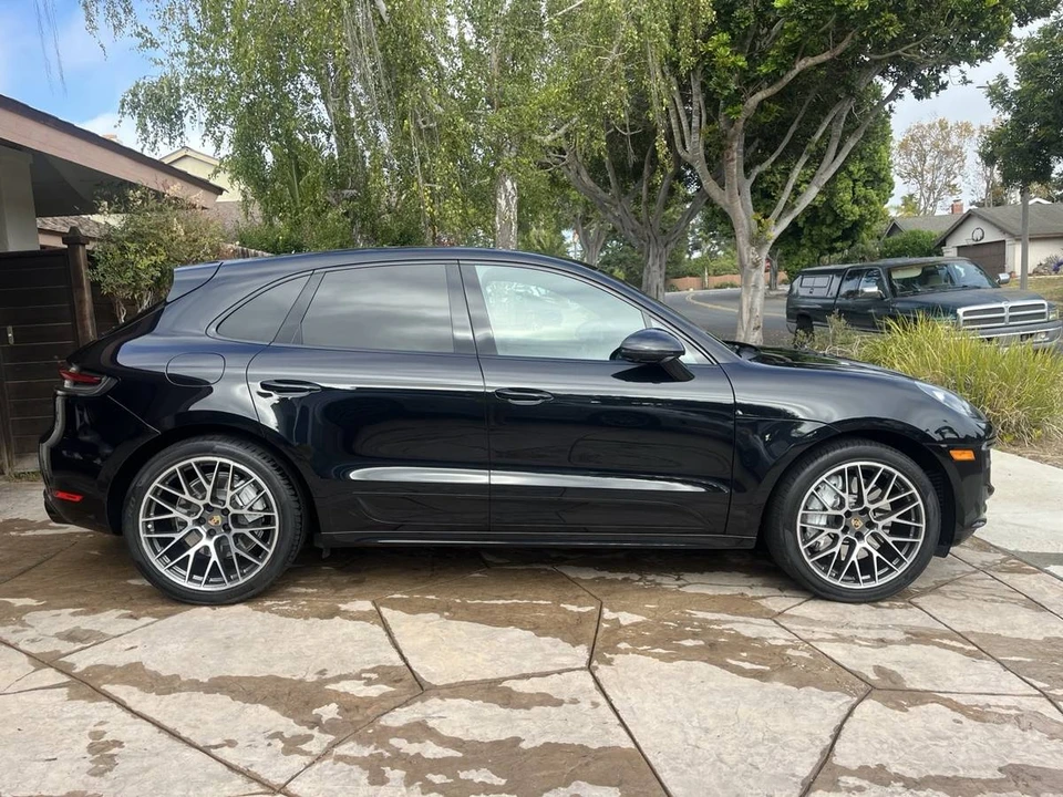 2020 Porsche Macan Turbo - Image 2 of 24