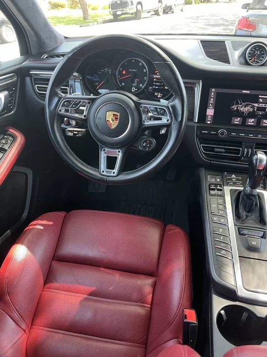 2020 Porsche Macan Turbo - Image 13 of 24