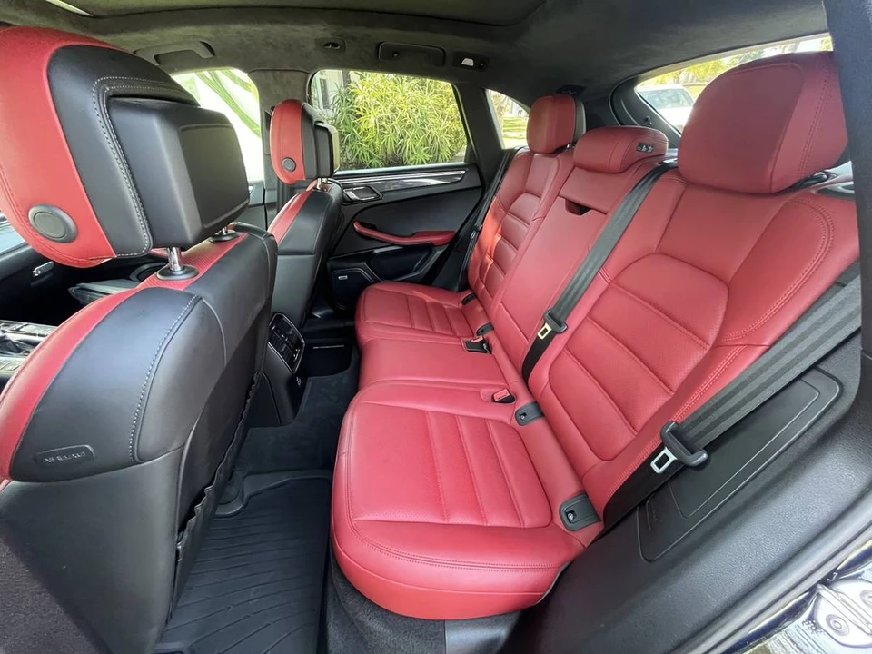 2020 Porsche Macan Turbo - Image 11 of 24