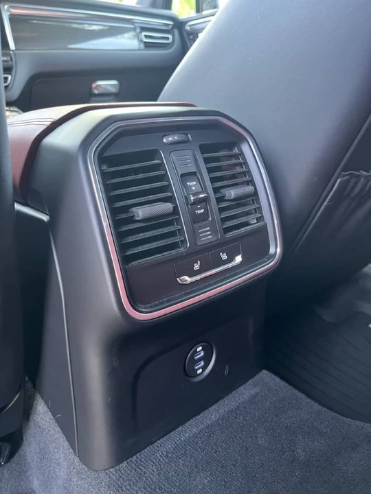 2020 Porsche Macan Turbo - Image 19 of 24