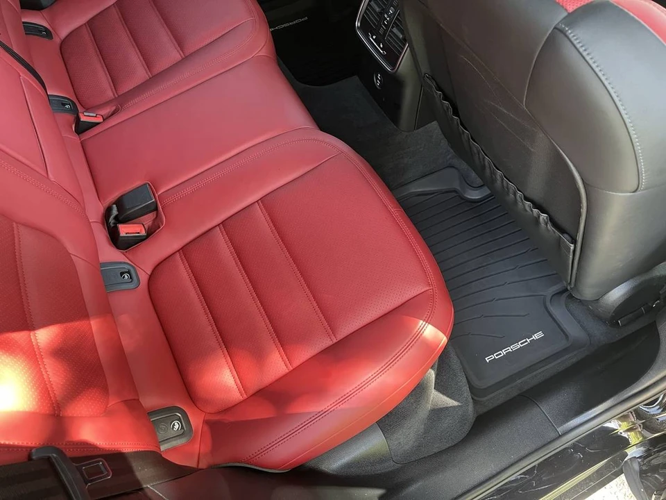 2020 Porsche Macan Turbo - Image 16 of 24