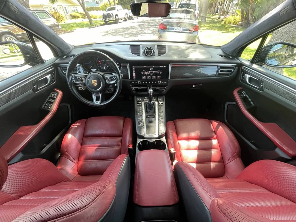 2020 Porsche Macan Turbo - Image 10 of 24