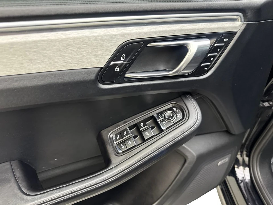 2020 Porsche Macan Turbo - Image 31 of 31