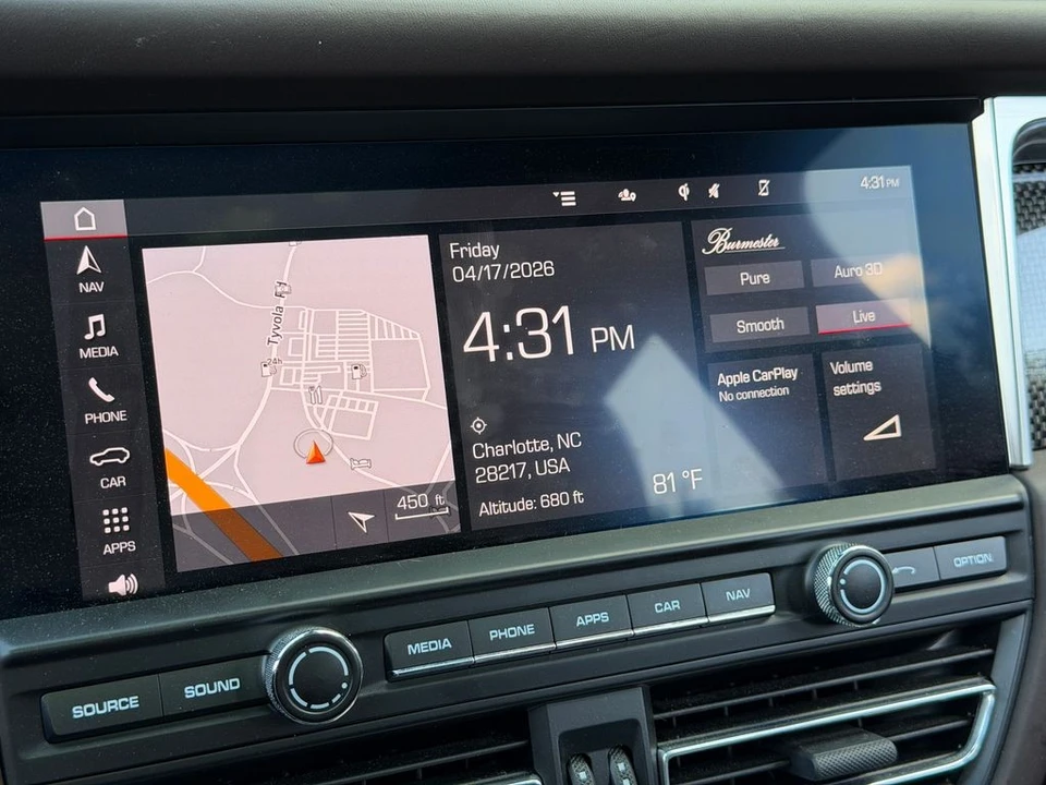 2020 Porsche Macan Turbo - Image 23 of 31