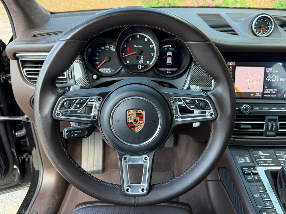 2020 Porsche Macan Turbo - Image 20 of 31