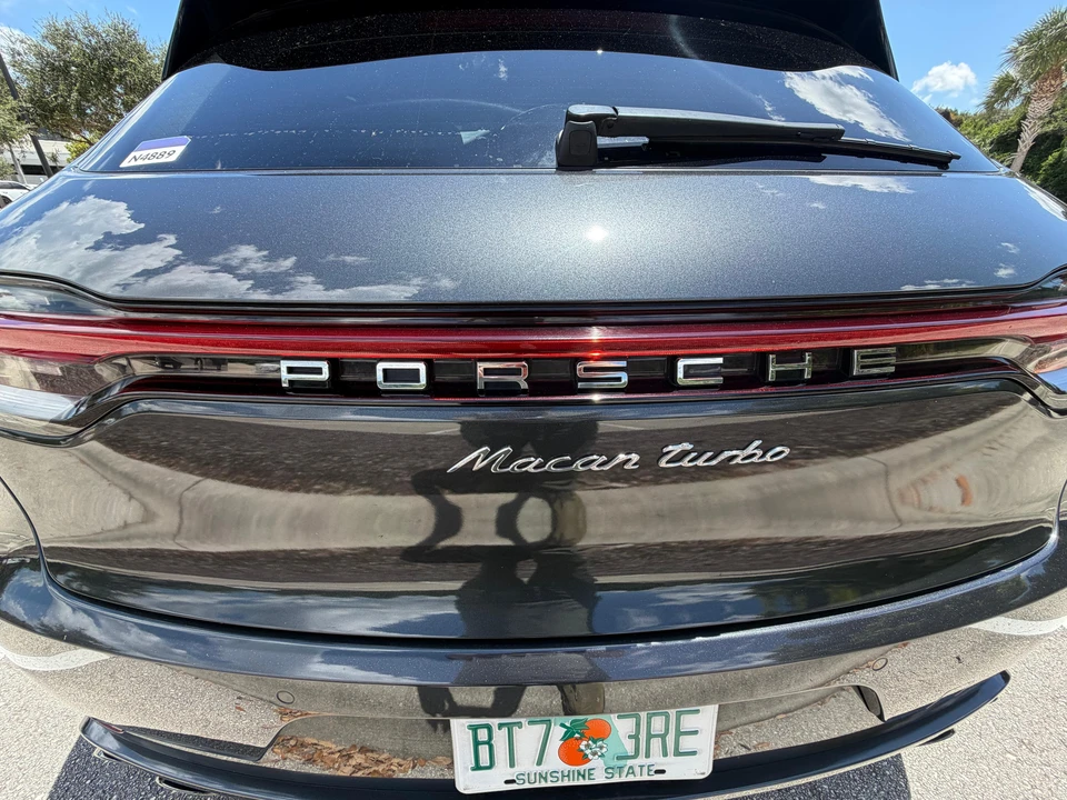 2020 Porsche Macan Turbo - Image 16 of 31