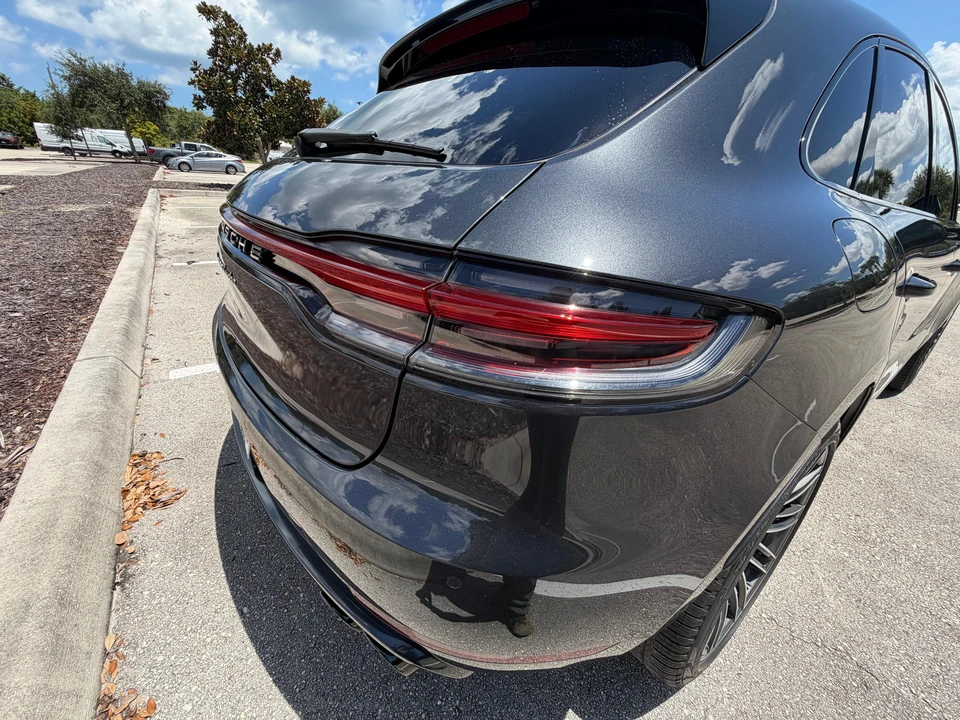 2020 Porsche Macan Turbo - Image 17 of 31