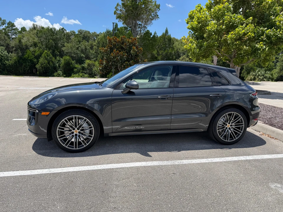 2020 Porsche Macan Turbo - Image 6 of 31