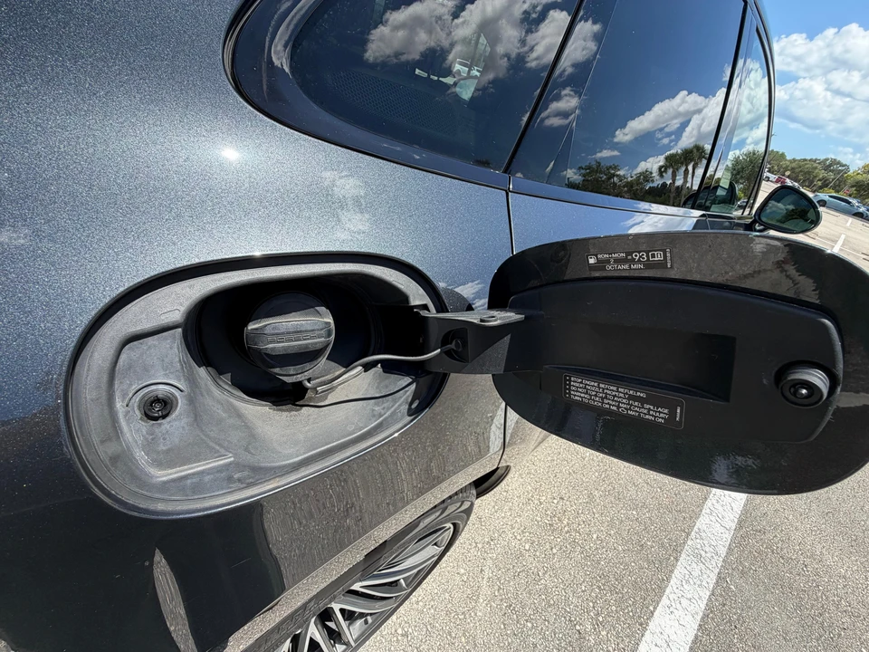 2020 Porsche Macan Turbo - Image 19 of 31