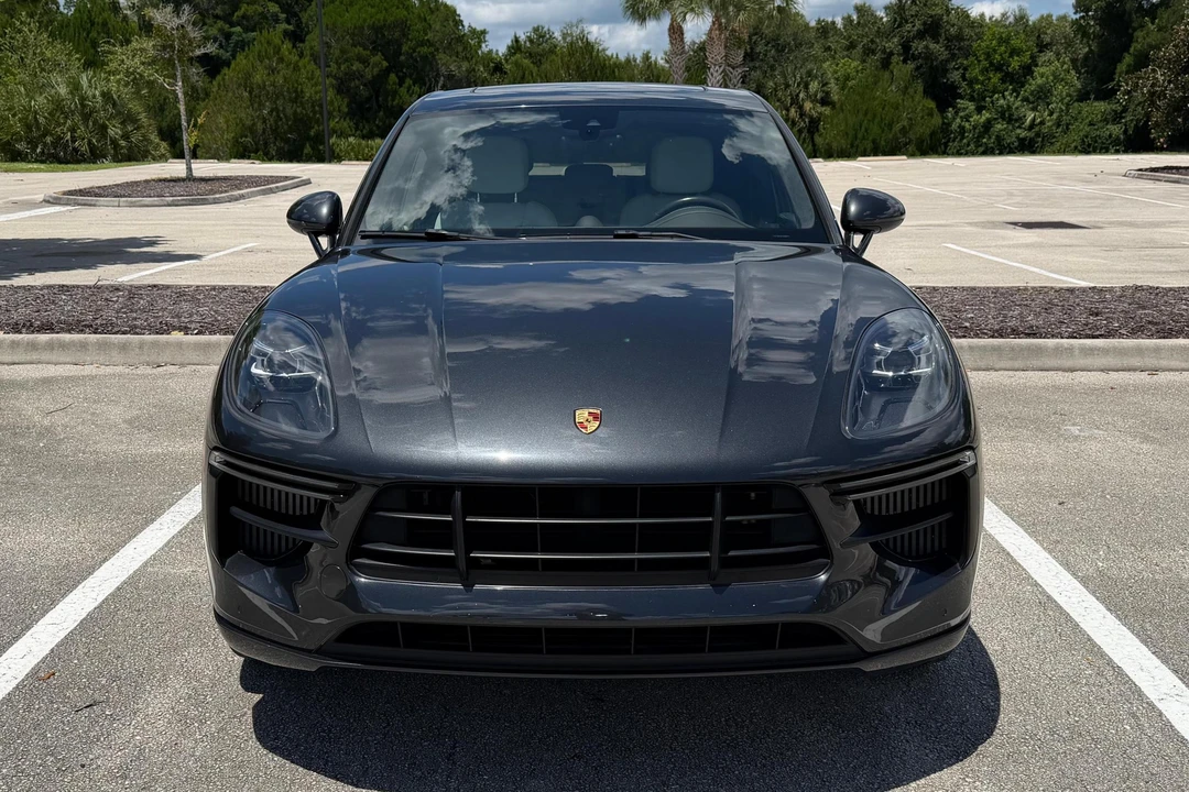 2020 Porsche Macan Turbo - Image 2 of 31