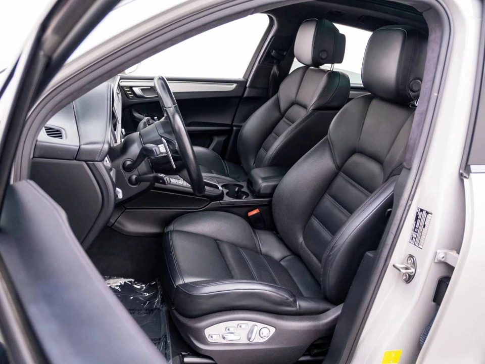 2020 Porsche Macan Turbo - Image 5 of 5