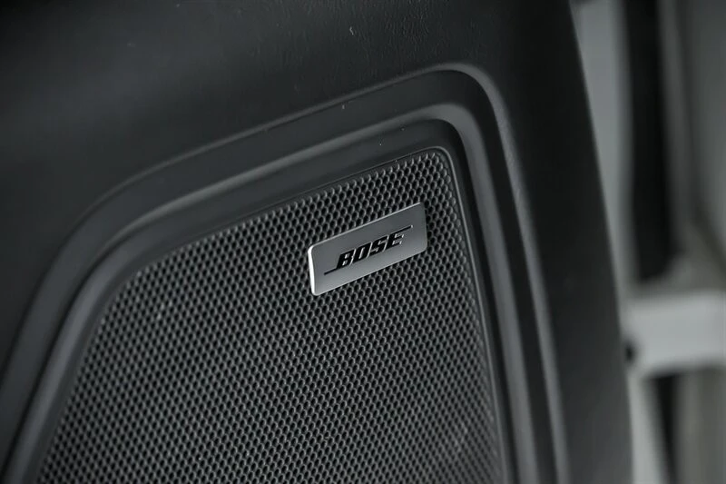 2020 Porsche Macan Turbo - Image 20 of 21