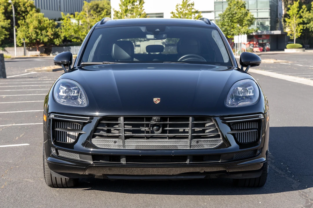 2020 Porsche Macan Turbo - Image 2 of 31