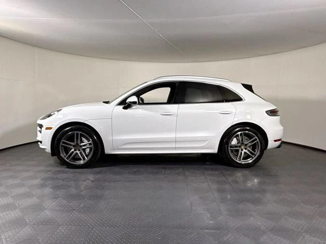 2020 Porsche Macan Turbo - Image 2 of 20