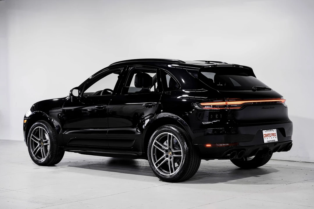 2020 Porsche Macan Turbo - Image 8 of 21