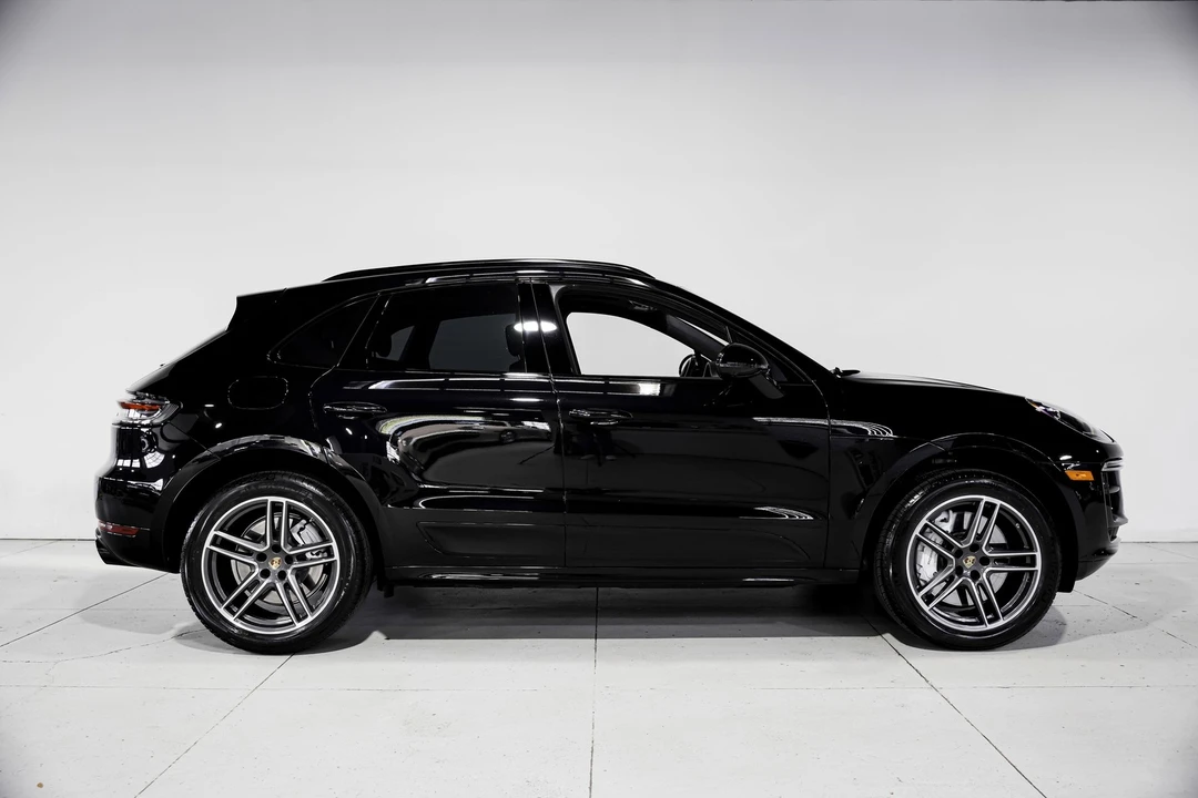 2020 Porsche Macan Turbo - Image 2 of 21