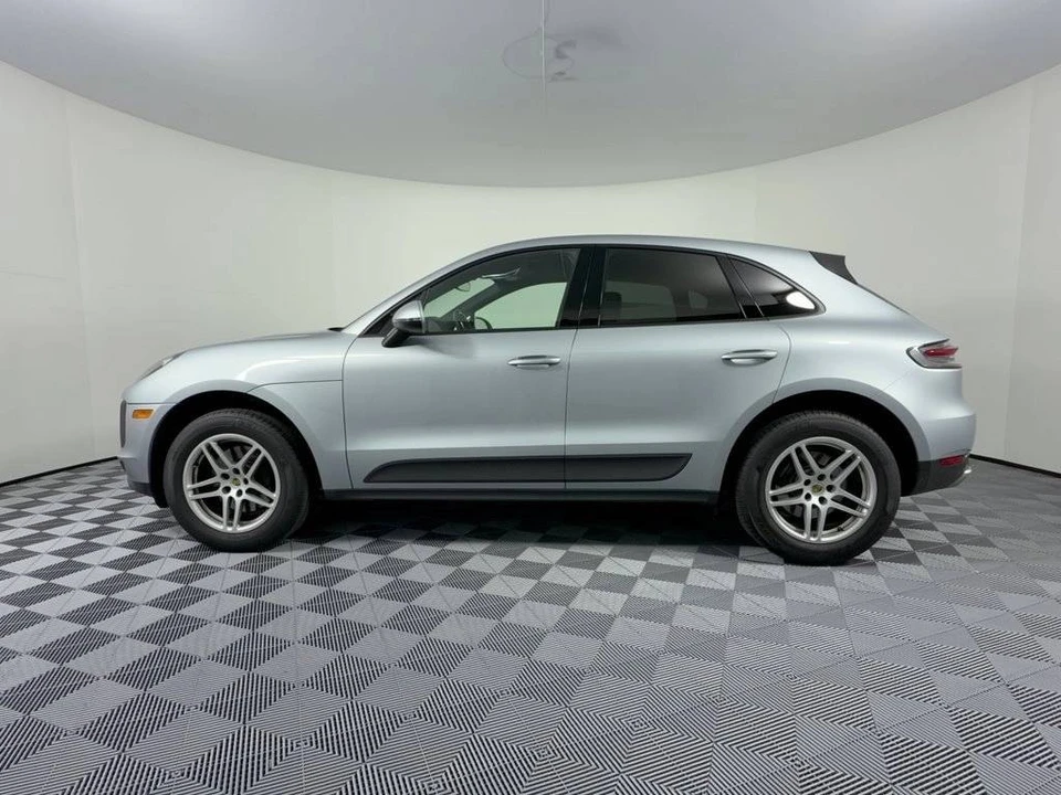 2020 Porsche Macan - Image 2 of 5