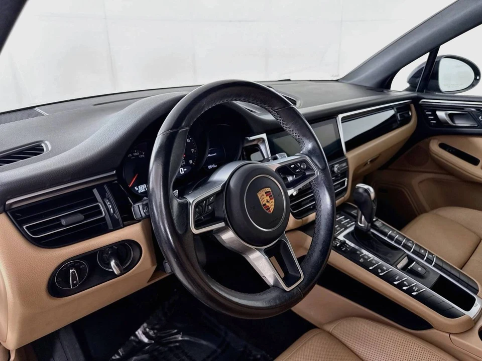 2020 Porsche Macan - Image 4 of 5