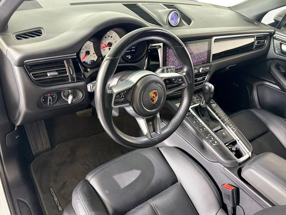2020 Porsche Macan - Image 4 of 5