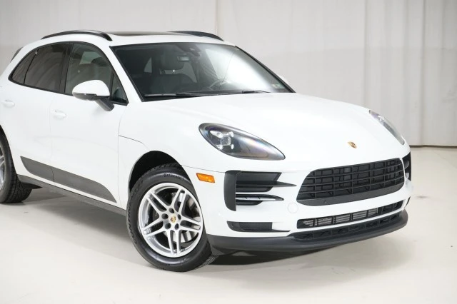 2020 Porsche Macan - Image 13 of 21
